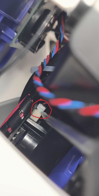 Reference image showing how much to loosen the front connector